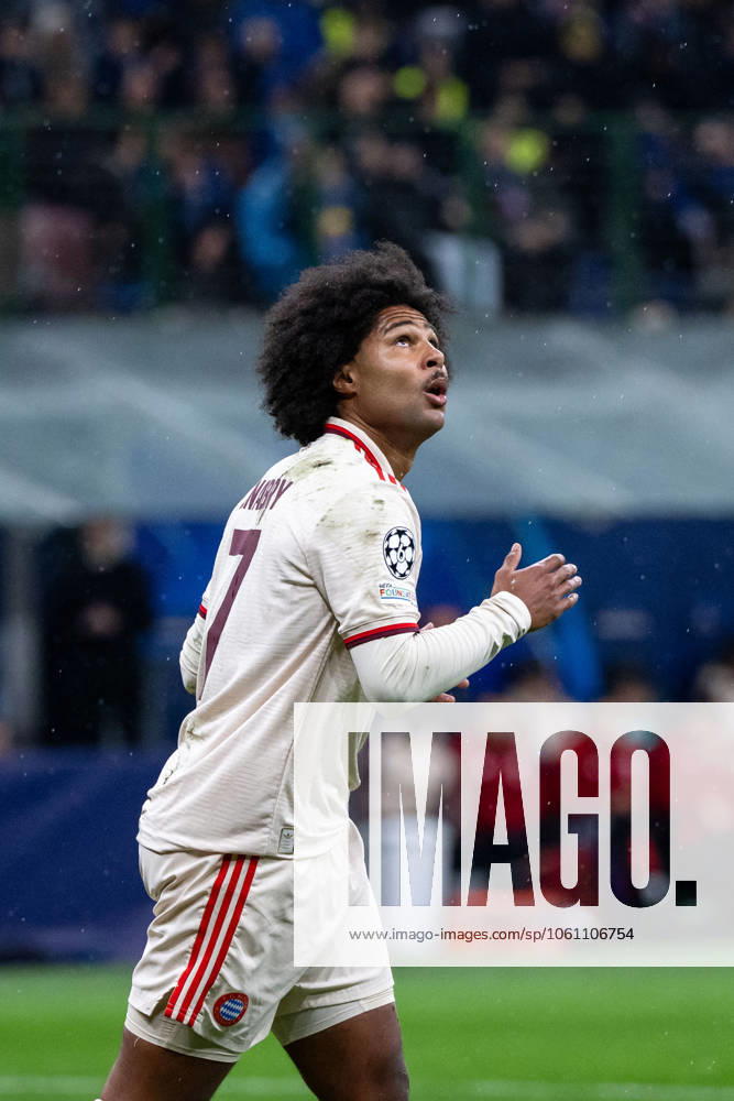 Serge Gnabry (FC Bayern Muenchen, 07) aergert sich ueber eine vergebene Torchance, ITA, Inter Mailand vs FC Bayern Muenchen, Fussball, UEFA Champions League, Viertelfinale Rueckspiel, Saison 2024 2025, 16.04.2025 ITA, Inter Mailand vs FC Bayern Muenchen, Fussball, UEFA Champions League, Viertelfinale Rueckspiel, Saison 2024 2025, 16.04.2025 Milano