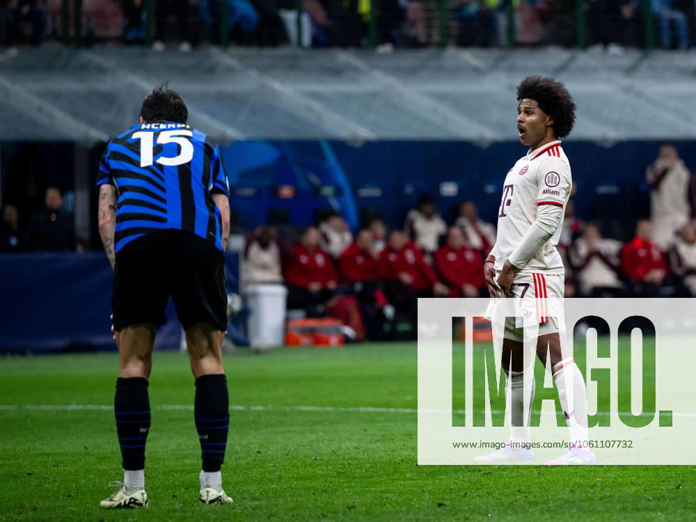 Serge Gnabry (FC Bayern Muenchen, 07) aergert sich ueber eine vergebene Torchance, davor Francesco Acerbi (Inter Mailand, 15), ITA, Inter Mailand vs FC Bayern Muenchen, Fussball, UEFA Champions League, Viertelfinale Rueckspiel, Saison 2024 2025, 16.04.2025 ITA, Inter Mailand vs FC Bayern Muenchen, Fussball, UEFA Champions League, Viertelfinale Rueckspiel, Saison 2024 2025, 16.04.2025 Milano
