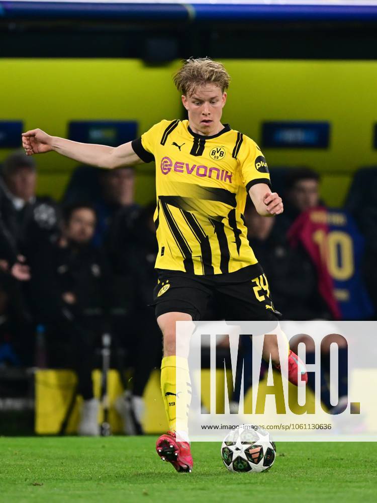 DORTMUND - Daniel Svensson of Borussia Dortmund during the quarterfinal Champions League match between Borussia Dortmund and FC Barcelona, Barca at Signal Iduna Park stadium on April 15, 2025 in Dortmund, Germany. ANP Hollandse Hoogte Borussia Dortmund v FC Barcelona 2024 25 ANPxSportx xGerritxvanxKeulenxIVx 524787100 originalFilename: 524787100
