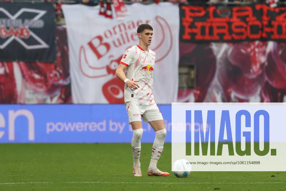 Fussball 1. Bundesliga, RB Leipzig - Holstein Kiel, v.l. Kosta Nedeljkovic (Leipzig, 21) Leipzig