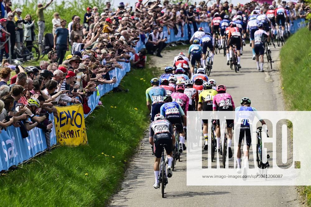 Cycling fans pictured during the men elite Amstel Gold Race one day cycling race, 255,9 km from Maastricht to Valkenburg, The Netherlands, Sunday 20 April 2025. DIRKxWAEM x121309153x