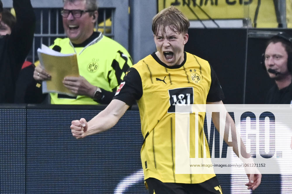 Daniel Svensson (Dortmund 24) jubelt nach dem Tor zum 3:1 20.04.2025 Fussball Borussia Dortmund vs Borussia Moenchengladbach, Signal Iduna Park, Dortmund, DFB DFL REGULATIONS PROHIBIT ANY USE OF PHOTOGRAPHS AS IMAGE SEQUENCES AND OR QUASI-VIDEO