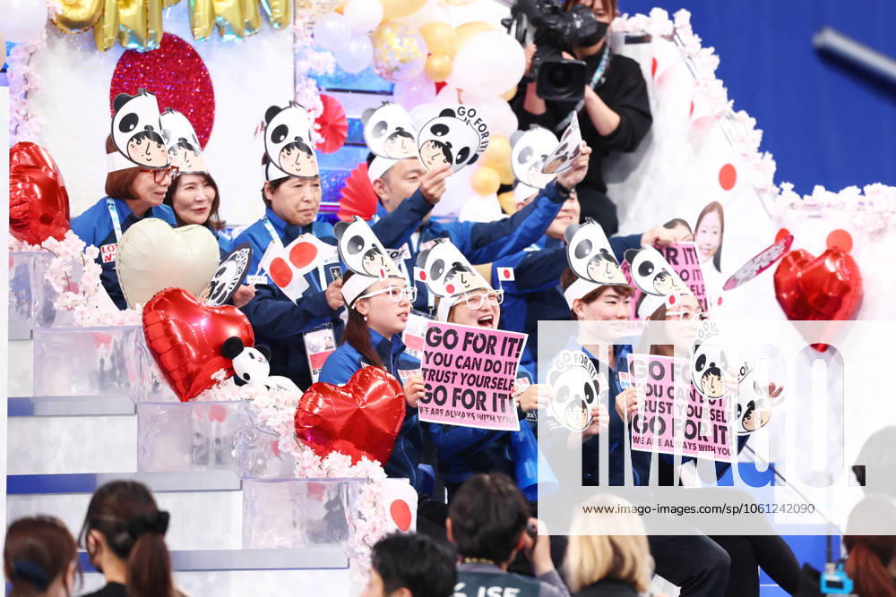 Japan team group, Mannschaftsbild, Totale APRIL 18, 2025 - Figure skating, Eiskunstlauf : ISU World Team Trophy in Figure Skating 2025 Men s Free Skating at Tokyo Metropolitan Gymnasium in Tokyo, Japan. (288007316)