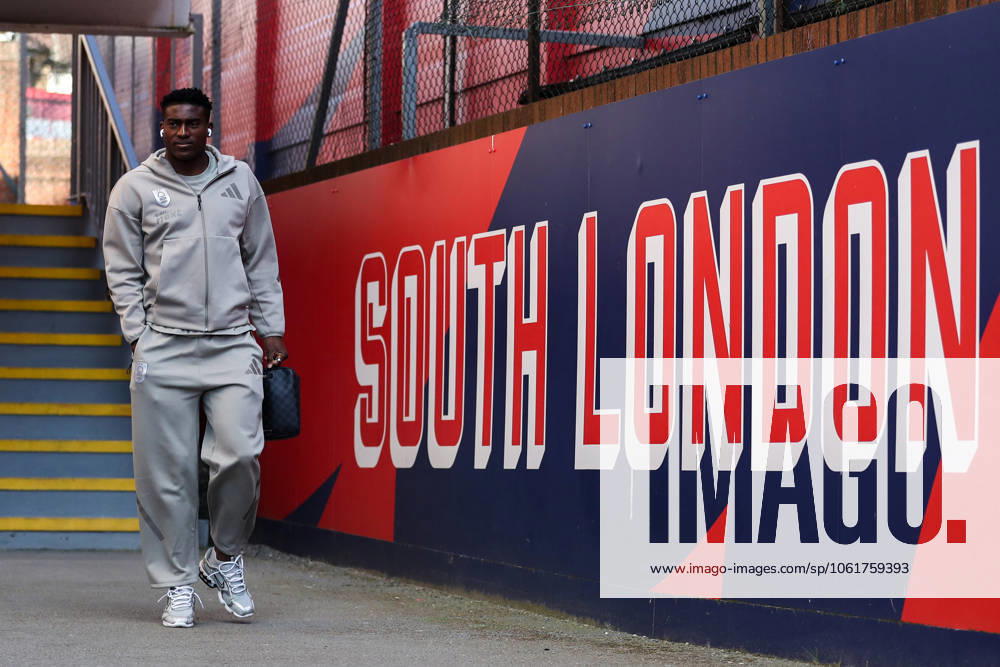 Premier League Crystal Palace v Nottingham Forest Taiwo Awoniyi of Nottingham Forest arrives ahead of the Premier League match Crystal Palace vs Nottingham Forest at Selhurst Park, London, United Kingdom, 5th May 2025 (Photo by Izzy Poles News Images) London Selhurst Park Greater London United Kingdom
