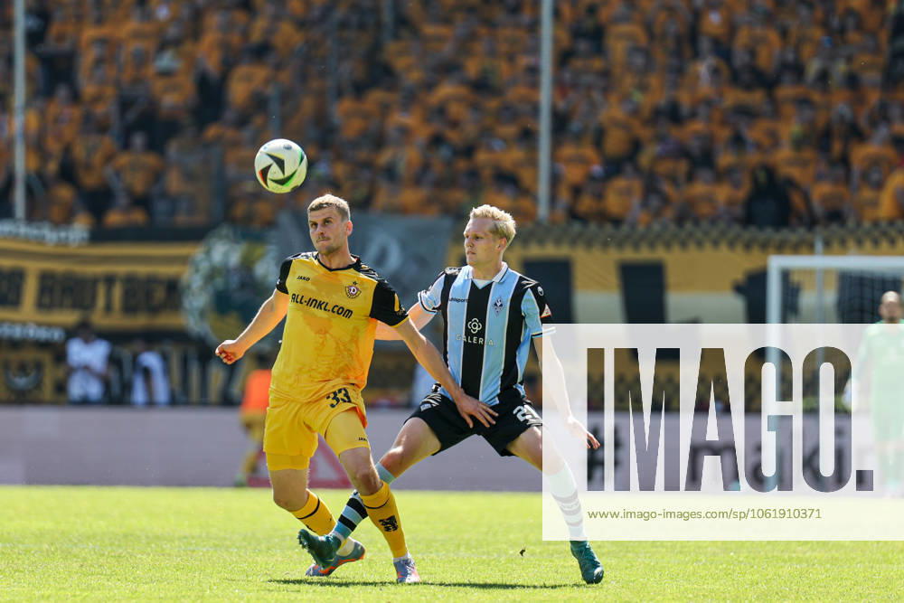 Christoph Daferner (SG Dynamo Dresden, 33) und Janne Sietan (SV Waldhof Mannheim, 22) beim SV Waldhof Mannheim - SG Dynamo Dresden am 10.05.25 in Carl Benz Stadion, Mannheim Foto: Alfio Marino