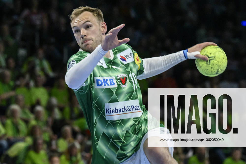 Im Bild v.l.: Mathias Gidsel (Fuechse Berlin, 19), GER, Berlin, Handball, Fuechse Berlin vs ThSV Eisenach, DAIKIN Handball-Bundesliga, in der Max Schmeling Halle, 15.05.2025,