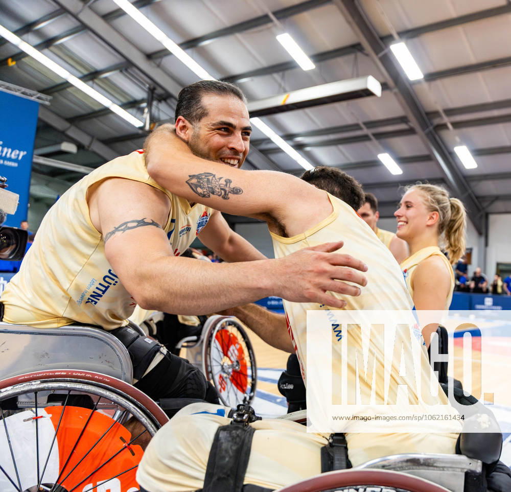 GER, Rollstuhlbasketball, Maenner Frauen, Saison 24 25, 1.Bundesliga, PlayOff Finale, RSB Thuringia Bulls - RSV Lahn-Dill Im Bild Vahid Gholamazad (RSB Thuringia Bulls) Die Mannschaft der Thuringia Bulls schlägt im zweiten PlayOff Spiel erneut die Gastmannschaft vom RSV Lahn-Dill und gewinnt somit die Saison 24 25 - Deutsche Meisterschaft Deutscher Meister 99189 Elxleben Fit-In Freizeitanlage Sporthal Thueringen Deutschland