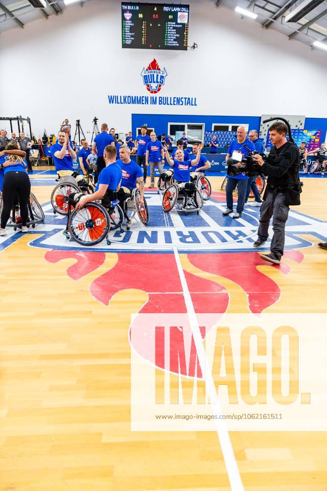 GER, Rollstuhlbasketball, Maenner Frauen, Saison 24 25, 1.Bundesliga, PlayOff Finale, RSB Thuringia Bulls - RSV Lahn-Dill Die Mannschaft der Thuringia Bulls schlägt im zweiten PlayOff Spiel erneut die Gastmannschaft vom RSV Lahn-Dill und gewinnt somit die Saison 24 25 - Deutsche Meisterschaft Deutscher Meister 99189 Elxleben Fit-In Freizeitanlage Sporthal Thueringen Deutschland