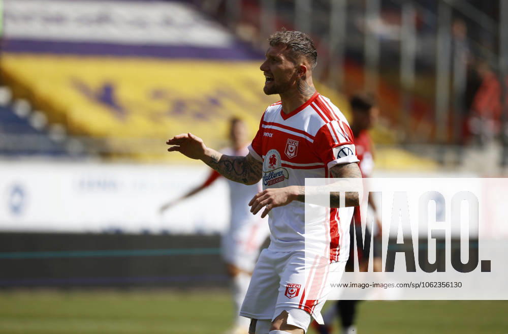 Halle Saale Sachsen Anhalt Leuna Chemie Stadion Fußball Hallescher FC Halle HFC Regionalliga Nordost 4. Liga Männer Saison 2024 2025 Landespokal FSA Finale Pokalfinale 2025 Hallescher FC - 1. FC Lok Stendal Jan Löhmannsröben (Hallescher FC)