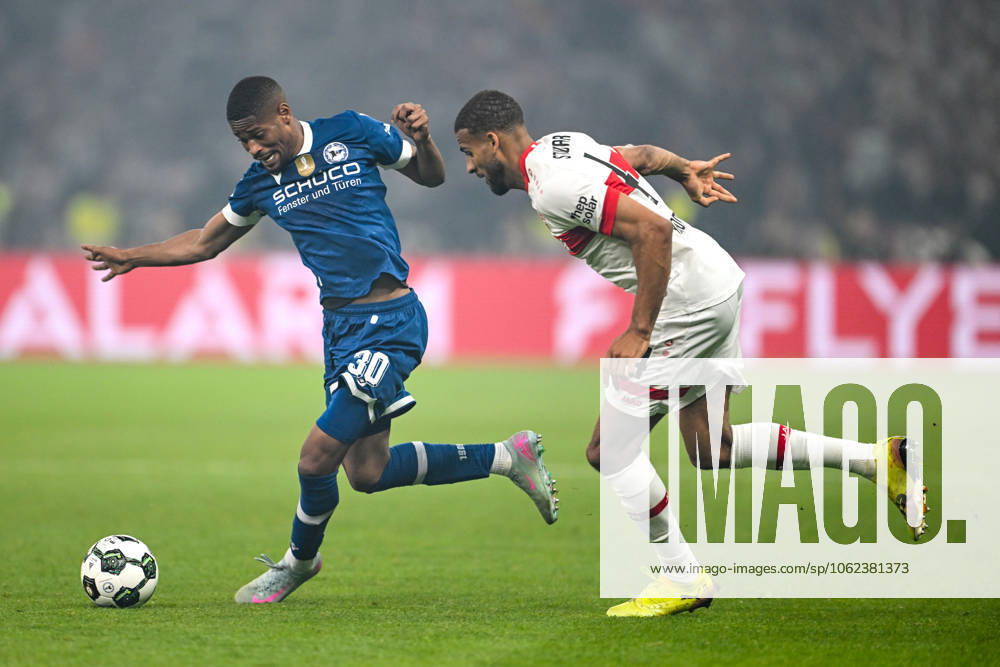 Isaiah Young (DSC Arminia Bielefeld, 30) im Zweikampf mit Josha Vagnoman (VfB Stuttgart, 04). GER, DSC Arminia Bielefeld vs. VfB Stuttgart, Fussball, Herren, DFB-Pokal, Finale, Spielzeit 2024 2025, 24.05.2025, DFB REGULATIONS PROHIBIT ANY USE OF PHOTOGRAPHS AS IMAGE SEQUENCES AND OR QUASI-VIDEO GER, DSC Arminia Bielefeld vs. VfB Stuttgart, Fussball, Herren, DFB-Pokal, Finale, Spielzeit 2024 2025, 24.05.2025, Berlin