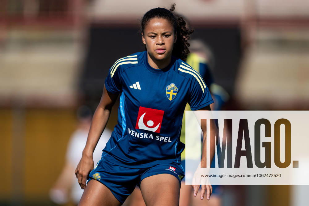 Felicia Schröder of the Swedish womens national football team during a training session on May 26, 2025 in Fidenza. Photo: Ludvig Thunman BILDBYRAN kod LT LT0701 fotboll football soccer fotball träning practice training sverige sweden dam bbeng