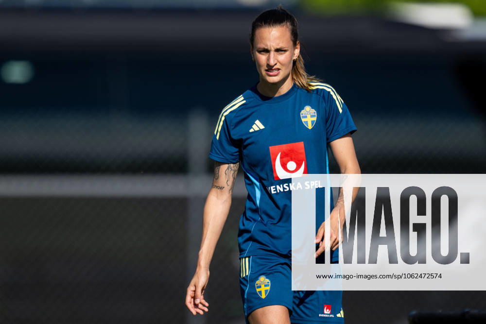 Nathalie Björn of the Swedish womens national football team during a training session on May 26, 2025 in Fidenza. Photo: Ludvig Thunman BILDBYRAN kod LT LT0701 fotboll football soccer fotball träning practice training sverige sweden dam bbeng