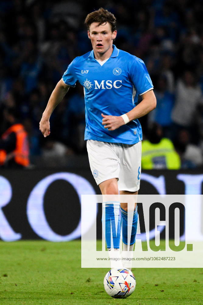 Scott McTominay of SSC Napoli in action during the Serie A football match between SSC Napoli and Cagliari Calcio at Diego Armando Maradona stadium in Napoli (Italy), May 23, 2025. andreaxstaccioli