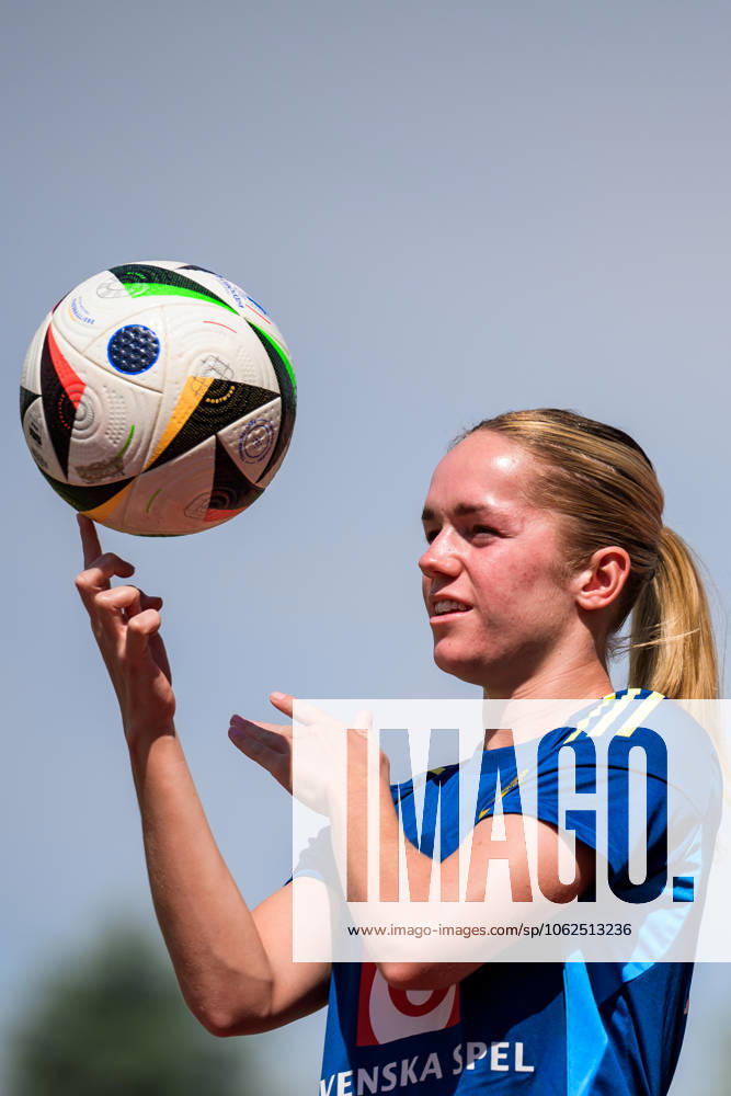 Hanna Lundkvist of the Swedish womens national football team during a training session on May 28, 2025 in Fidenza. Photo: Ludvig Thunman BILDBYRAN kod LT LT0703 fotboll football soccer fotball träning practice training sverige sweden dam bbeng