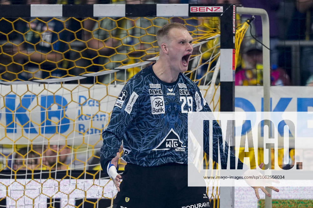David Späth (Torwart, RNL, 29), Einzelbild, Einzelfoto, Aktion, Action, Jubel, jubeln, jubelt, celebration, Freude, freuen, freut sich, zuversichtlich, optimistisch, positiv, Spielszene, 29.05.2025, Mannheim (Deutschland), Handball, Bundesliga, Rhein-Neckar Löwen - TVB Stuttgart