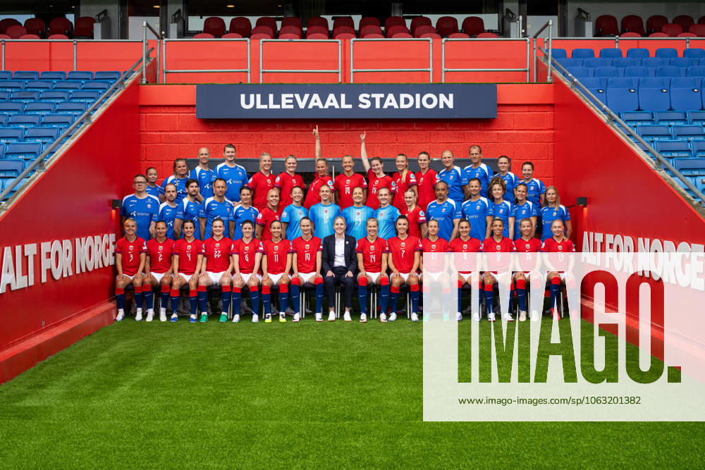 Players and staff of the Norwegian women s national football team pose for a team photo ahead of the UEFA Women s Euro on June 23, 2025 in Oslo. Top row, left to right: Content producer Anniken Saetre Pedersen, physio Rikke Kommedahl Berg, physio Per-Otto Ringstad, masseur Marius Eriksrud, Sophie Roman Haug, Mathilde Harviken, Guro Bergsvand, Frida Maanum, Elisabeth Terland, Synne Sofie Kinden Jensen, Marthine ostenstad, kit manager John Konstad, doctor Trygve Hunemo, content producer Ingvild Isaksen and performance mindset coach Sally Needham. Middle row: Media officer Henning Sverdrup, analyst Morten Olsen, analyst Simon Tengwall Hansen, coach Terje Skjeldestad, assistant coach Ingvild Stensland, Maria Thorisdottir, Cecilie Fiskerstrand, Selma Panengstuen, Aurora Mikalsen, Sunniva Skoglund, Karina Saevik, assistant coach Lee Skyrme, goalkeeper coach Jon Knudsen, fitness coach Frankie Hunter, kit manager Ingunn Berger Saether and team manager Jeanette Ringstad. Front row: Emilie Woldvik, Marit Bratberg Lund, Tuva Hansen, Signe Gaupset, Maren Mjelde, Guro Reiten, Caroline Graham Hansen, head coach Gemma Grainger, Ada Hegerberg, Ingrid Syrstad Engen, Lisa Naalsund, Vilde Boe Risa, Celin Bizet, Justine Kielland and Thea Bjelde. Photo: Vegard Grott BILDBYRAN kod VG VG0770 bbeng fotboll football fotball dam norge norway lagbilde lagfoto lagbild team picture team photo precamp UEFA EURO, EM, Europameisterschaft,Fussball em kvinner em 2025