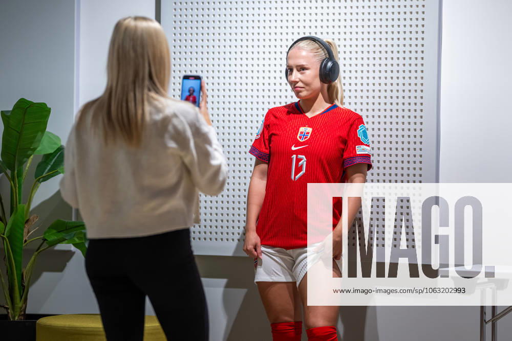 Thea Bjelde of the Norwegian womens national football team during a media day ahead of the UEFA Women s Euro on June 23, 2025 in Oslo. Photo: Vegard Grott BILDBYRAN kod VG VG0771 bbeng fotboll football soccer fotball norge norway women dam pre-camp precamp media day mediedag UEFA EURO, EM, Europameisterschaft,Fussball em kvinner em 2025 preview