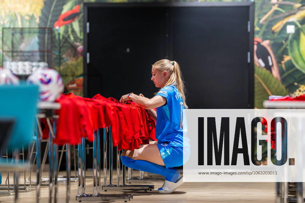 Goalkeeper Selma Panengstuen of the Norwegian womens national football team during a media day ahead of the UEFA Women s Euro on June 23, 2025 in Oslo. Photo: Vegard Grott BILDBYRAN kod VG VG0771 bbeng fotboll football soccer fotball norge norway women dam pre-camp precamp media day mediedag UEFA EURO, EM, Europameisterschaft,Fussball em kvinner em 2025 preview