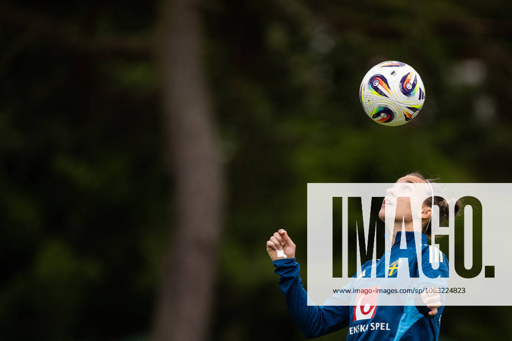 Julia Zigiotti Olme of the Swedish women s national football team during a training session on June 25, 2025 in Ahus. Photo: Mathias Bergeld BILDBYRAN kod MB MB1152 fotboll football soccer fotball träning practice training sverige sweden dam bbeng kvinner women