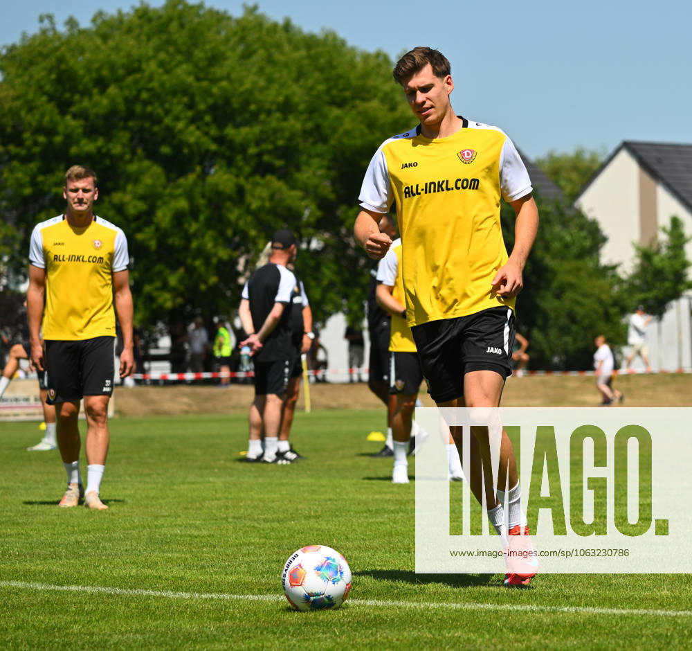 Alexander Rossipal, SG Dynamo Dresden, Training, Fußball, Fussball, 2. Bundesiga, Zweite Liga, 2. Liga, Saison 2025 2026, Trainingsauftakt, Start in die Saison, auf dem Sportplatz des TSV Cossebaude, 22.06.2025,