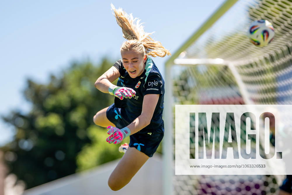 Goalkeeper Selma Panengstuen of the Norwegian women s national football team during a training session ahead of the UEFA Women s Euro 2025 on June 29, 2025 in Neuchatel. Photo: Vegard Grott BILDBYRAN kod VG VG0774 bbeng fotboll football soccer fotball fotbolls-em fotball em europamästerskap em uefa womens euro em 2025 träning practice training trening norge norway dam day -3