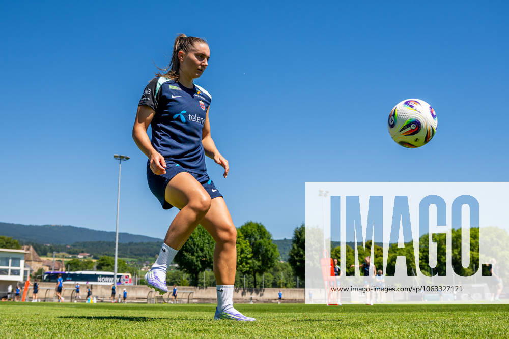Vilde Boe Risa of the Norwegian women s national football team during a training session ahead of the UEFA Women s Euro 2025 on June 29, 2025 in Neuchatel. Photo: Vegard Grott BILDBYRAN kod VG VG0774 bbeng fotboll football soccer fotball fotbolls-em fotball em europamästerskap em uefa womens euro em 2025 träning practice training trening norge norway dam day -3