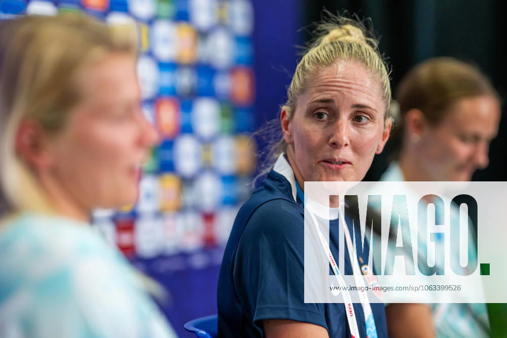 Head coach Gemma Grainger of the Norwegian women s national football team during a press conference, PK, Pressekonferenz ahead of the UEFA Women s Euro 2025 on July 1, 2025 in Basel. Photo: Vegard Grott BILDBYRAN kod VG VG0776 bbeng fotboll football soccer fotball fotbolls-em fotball em europamästerskap em uefa womens euro em 2025 pressekonferanse press conference norge norway dam day -1