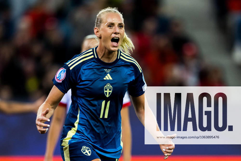 Stina Blackstenius of Sweden celebrates after 0-1 during the UEFA Women s Euro 2025 group stage football match between Poland and Sweden on July 8, 2025 in Luzern. Photo: Ludvig Thunman BILDBYRAN kod LT LT0707 fotboll football soccer fotball fotbolls-em europamästerskap em uefa womens euro uefa womens european football championship womens euro 2025 dam kvinner women polen sverige sweden poland 7 bbeng jubel
