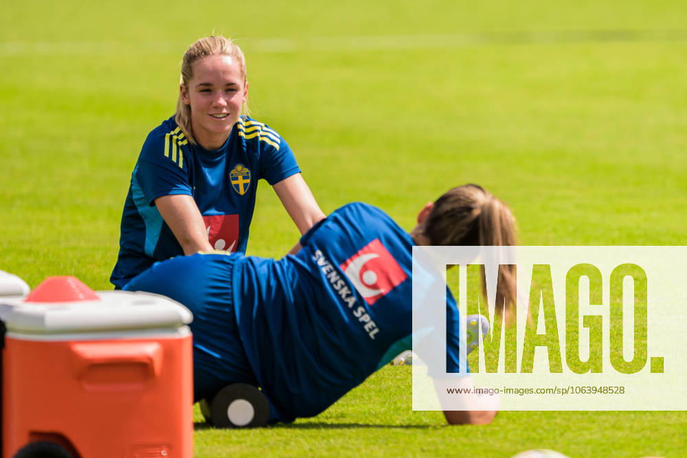 Hanna Lundkvist of the Swedish women s national football team at a training session during the UEFA Women s Euro 2025 Championship on July 9, 2025 in Cham. Photo: Ludvig Thunman BILDBYRAN kod LT LT0708 fotboll football soccer fotball fotbolls-em europamästerskap em uefa womens euro uefa womens european football championship womens euro 2025 dam kvinner women träning practice training sverige sweden day 7 bbeng