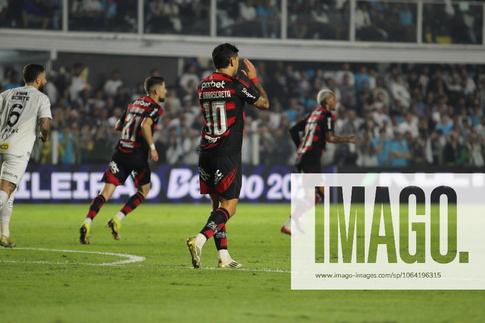 Match between Santos and Flamengo Santos (SP), 7 16 2025 - football Santos x Flamengo - by Arrascaeta, during the match between Santos x Flamengo, valid for the 14th round of the Brazilian Championship Series A, held at Vila Belmiro, this Wednesday (16). Sao Paulo Brasil