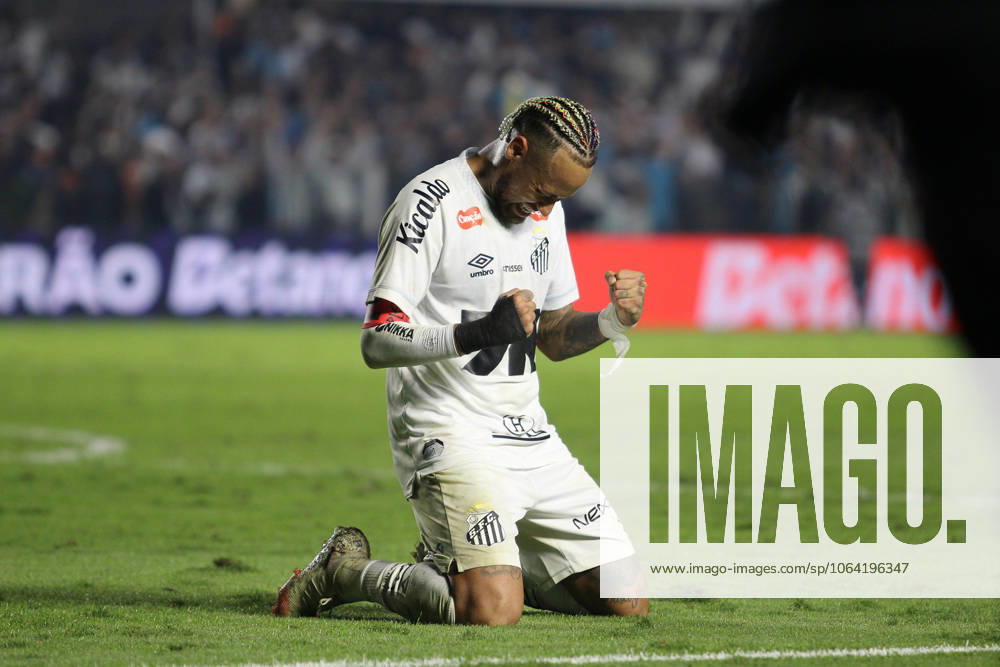 Match between Santos and Flamengo Santos (SP), 7 16 2025 - Football Santos x Flamengo - Neymar Jr celebrates a goal, during the match between Santos x Flamengo, valid for the 14th round of the Brazilian Championship Series A, held at Vila Belmiro, this Wednesday (16). Sao Paulo Brasil