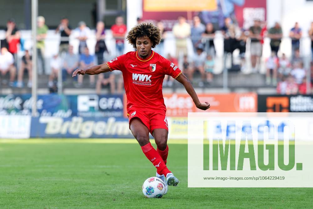 Han-Noah Massengo 4 (FC Augsburg), FC Augsburg vs. FC Memmingen, Fussball, Testspiel, 18.07.2025 Memmingen Bayern Deutschland