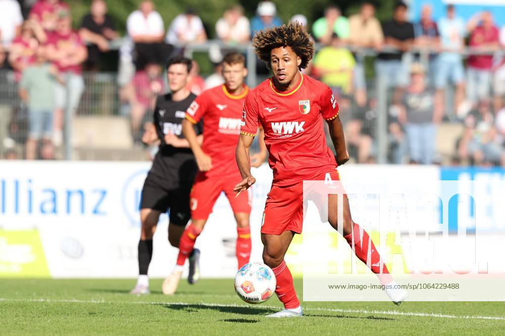 Han-Noah Massengo 4 (FC Augsburg), FC Augsburg vs. FC Memmingen, Fussball, Testspiel, 18.07.2025 Memmingen Bayern Deutschland