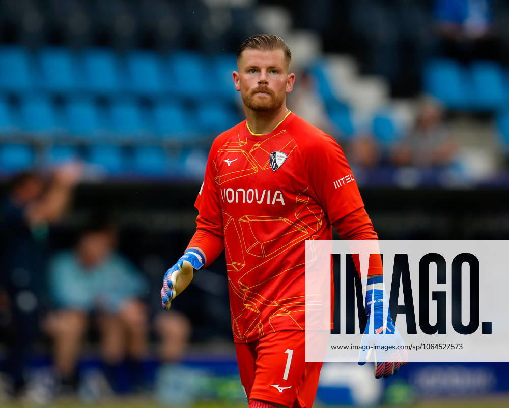 Timo Horn (VfL Bochum 1848, 1) GER, VfL Bochum vs Bayer 04 Leverkusen, Fussball, Testspiel, Saison 2025 2026, 27.07.2025 DFL REGULATIONS PROHIBIT ANY USE OF PHOTOGRAPHS AS IMAGE SEQUENCES AND OR QUASI-VIDEO GER, VfL Bochum vs Bayer 04 Leverkusen, Fussball, Testspiel, Saison 2025 2026, 27.07.2025 Bochum