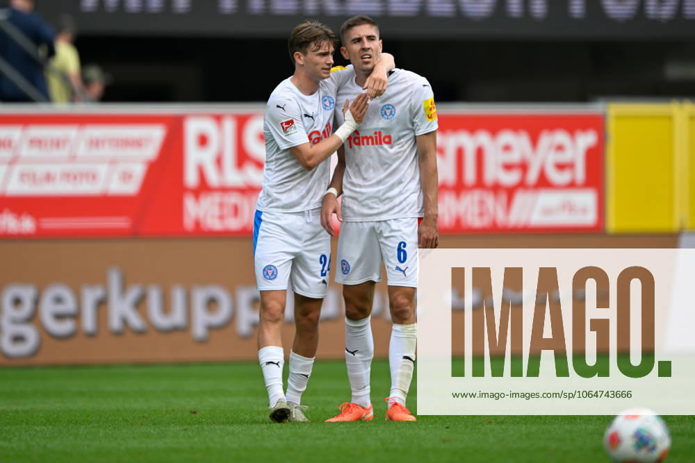 Paderborn, Home Deluxe Arena, 02.08.25, GER, Herren, 2.Bundesliga, Saison 2025-2026, SC Paderborn 07 - KSV Holstein Kiel Bild: v.li. Magnus KNUDSEN (Kiel) und Marko IVEZIC (Kiel) DFL regulations prohibit any use of photographs as image sequences and or quasi-video. NRW Deutschland