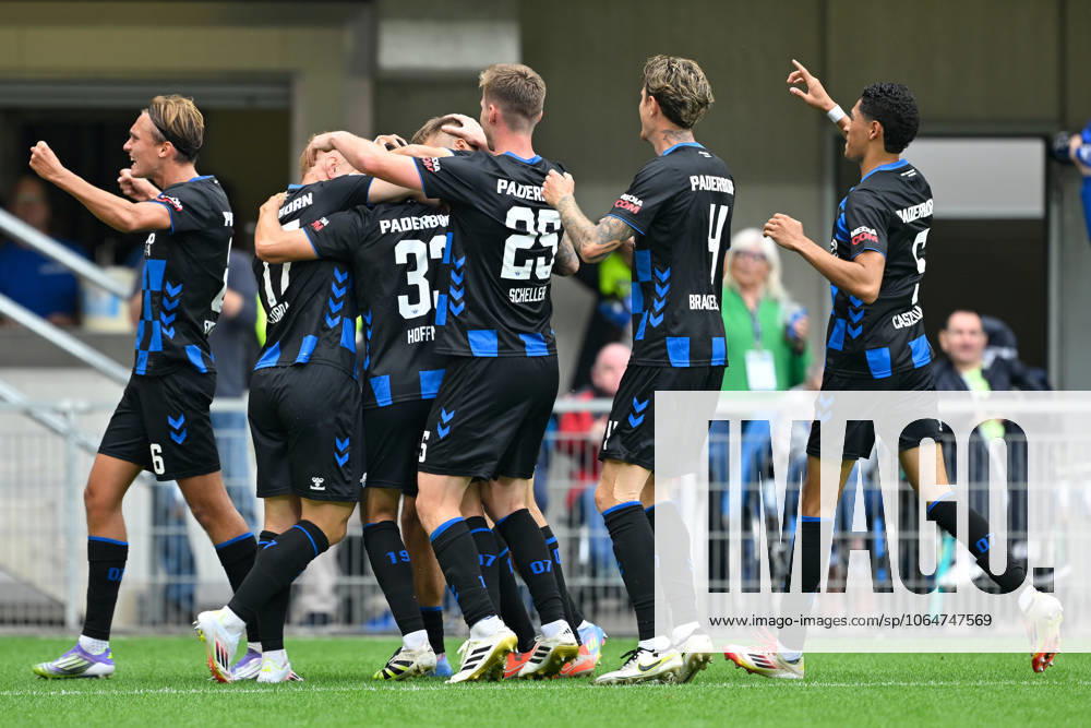 Paderborn, Home Deluxe Arena, 02.08.25, GER, Herren, 2.Bundesliga, Saison 2025-2026, SC Paderborn 07 - KSV Holstein Kiel Bild: Marcel HOFFMEIER (Paderborn) jubelt nach seinem Tor zum 1:0 DFL regulations prohibit any use of photographs as image sequences and or quasi-video. NRW Deutschland