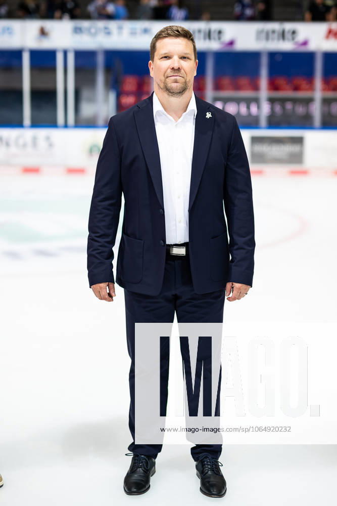Jannu Kujala (Co-Trainer, Assistant Coach, Performance Coach, Iserlohn Roosters), GER, erstes gemeinsames Eistraining der Iserlohn Roosters, Eishockey, Penny-DEL, Saisonvorbereitung, Spielzeit 2025 2026, 09.08.2025, GER, erstes gemeinsames Eistraining der Iserlohn Roosters, Eishockey, Penny-DEL, Saisonvorbereitung, Spielzeit 2025 2026, 09.08.2025 Iserlohn