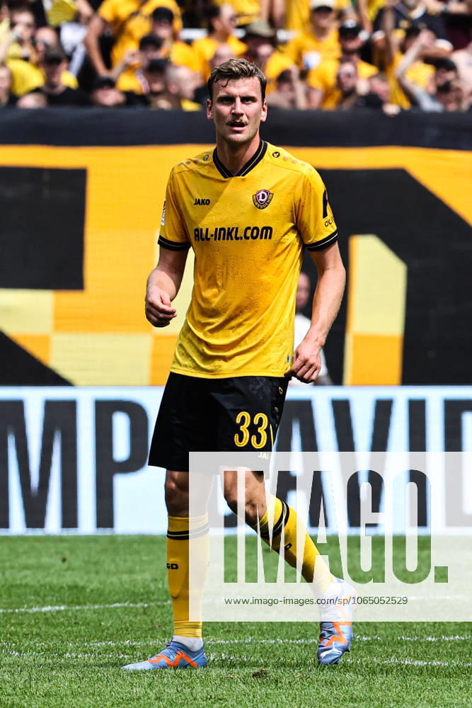 Christoph Daferner (SG Dynamo Dresden,33) - 2. Fußball Bundesliga Saison 2025-2026 SG Dynamo Dresden vs. 1. FC Magdeburg im Rudolf Harbig Stadion in Dresden - Freisteller,Aktion,Fußball,Mann,Männer,Deutschland