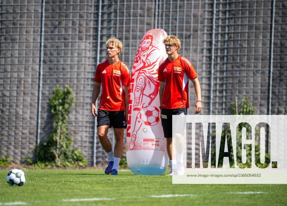 Fußball, Herren, Saison 2025 2026, 1. Bundesliga, 1. FC Union Berlin, Training, Leopold Querfeld (1. FC Union Berlin), Tom Rothe (1. FC Union Berlin), 12.08. 2025,