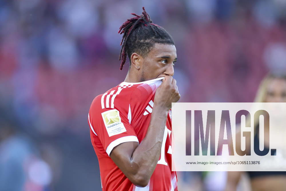 Michael Olise (FC Bayern Muenchen) schaut enttaeuscht, Pre-Season Friendly, Grasshopper Club Zürich v FC Bayern München, Stadion Letzigrund am 12. August 2025 in Zurich, Schweiz. (Foto von Marco Steinbrenner DeFodi Images) Michael Olise (FC Bayern Muenchen) looks dejected, Pre-Season Friendly, Grasshopper Club Zürich v FC Bayern München, Stadion Letzigrund, August 12, 2025 in Zurich, Switzerland. (Photo by Marco Steinbrenner DeFodi Images)