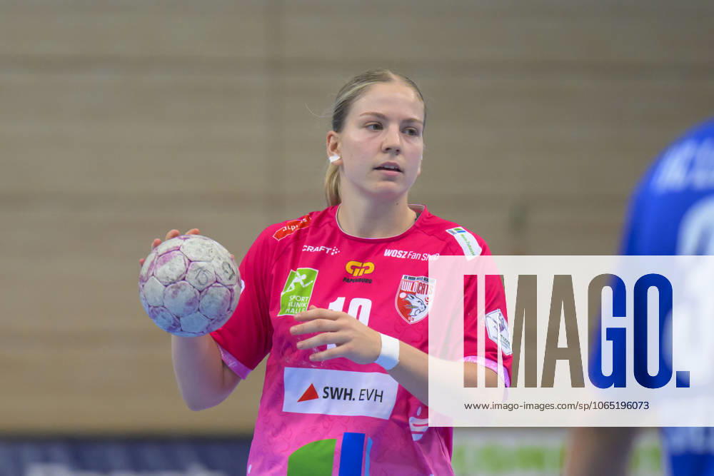Viktoria Marksteiner (Halle, 10), SV Union Halle-Neustadt - HC Leipzig, Handball Frauen, Bundesliga, Halle (Saale) Cup, Finale, Saison 2025 26, 16.08.2025 Halle SWH Arena Sachsen-Anhalt Deutschland