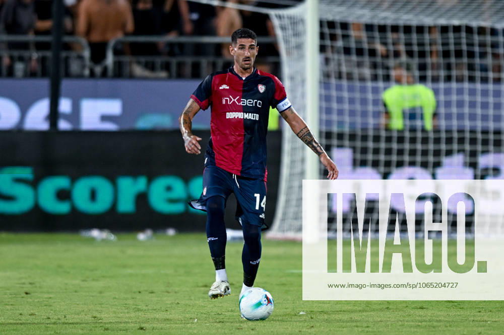 Cagliari s Alessandro Deiola in action during the Coppa Italia Frecciarossa soccer match between Cagliari Calcio and Virtus Entella at the Unipol Domus in Cagliari, Sardinia - Saturday, 16 august 2025. - Soccer