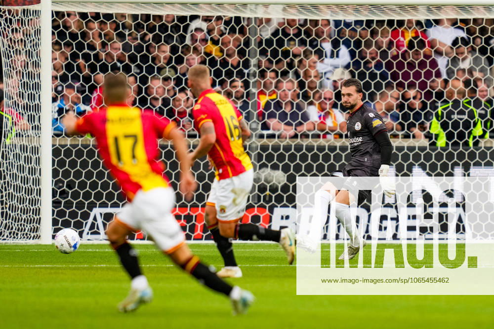 Eredivisie: Go Ahead Eagles v Sparta Rotterdam Deventer - Goalkeeper Joel Drommel of Sparta Rotterdam during the third round of the 2025 2026 Eredivisie season. The match is set between Go Ahead Eagles and Sparta Rotterdam at De Adelaarshorst on 23 August 2025 in Deventer, The Netherlands. (VK Sportphoto Danny de Groot)