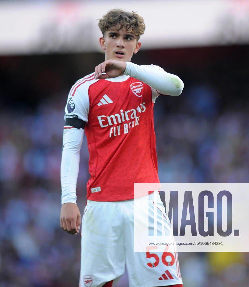 Football - 2025 2026 Premier League - Arsenal vs Leeds United - Emirates Stadium - Saturday 23rd August 2025 Max Robert Dowman of Arsenal making his Premiership Debut