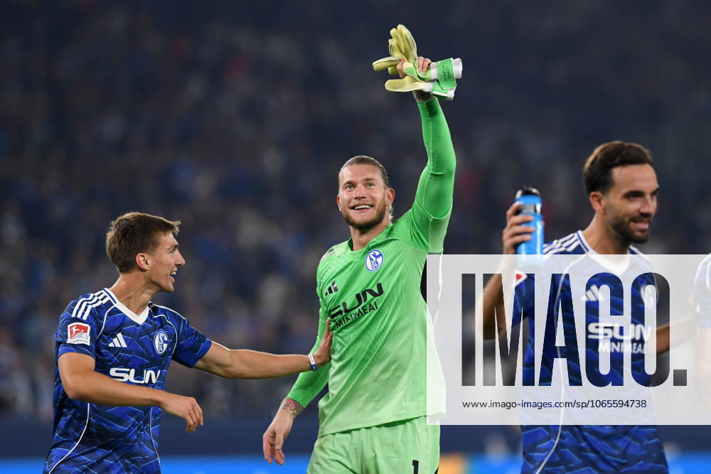Torwart Loris Karius (FC Schalke 04) gestikuliert, gestik waehrend des Spiels der 2. Bundesliga zwischen FC Schalke 04 und VfL Bochum, Veltins-Arena am 23. August 2025 in Gelsenkirchen, Deutschland. (Foto von Ralf Treese DeFodi Images) +++ Torwart Loris Karius (FC Schalke 04) gestures during the 2. Bundesliga match between FC Schalke 04 and VfL Bochum at Veltins-Arena on August 23, 2025 in Gelsenkirchen, Germany. (Photo by Ralf Treese DeFodi Images) (Photo by Ralf Treese DeFodi Images)