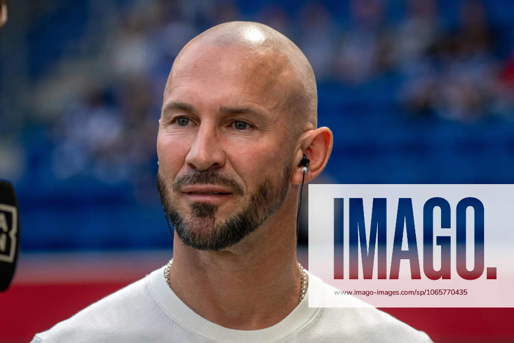Trainer Christian Ilzer (TSG 1899 Hoffenheim). Deutschland, Sinsheim, 30.08.2025, Fussball, Bundesliga: TSG 1899 Hoffenheim vs Eintracht Frankfurt, Saison 2025 2026, 2. Spieltag, PreZero Arena DFL DFB REGULATIONS PROHIBIT ANY USE OF PHOTOGRAPHS AS IMAGE SEQUENCES AND OR QUASI-VIDEO.