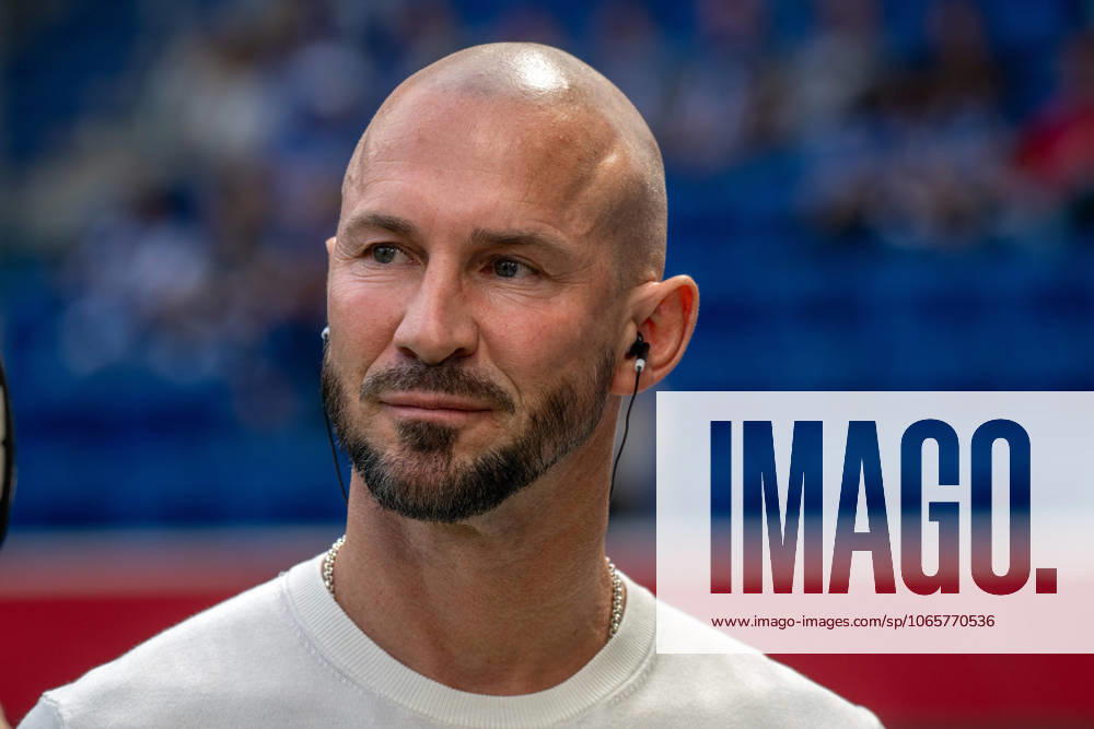 Trainer Christian Ilzer (TSG 1899 Hoffenheim). Deutschland, Sinsheim, 30.08.2025, Fussball, Bundesliga: TSG 1899 Hoffenheim vs Eintracht Frankfurt, Saison 2025 2026, 2. Spieltag, PreZero Arena DFL DFB REGULATIONS PROHIBIT ANY USE OF PHOTOGRAPHS AS IMAGE SEQUENCES AND OR QUASI-VIDEO.