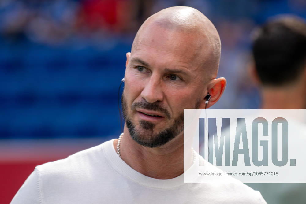 Trainer Christian Ilzer (TSG 1899 Hoffenheim). Deutschland, Sinsheim, 30.08.2025, Fussball, Bundesliga: TSG 1899 Hoffenheim vs Eintracht Frankfurt, Saison 2025 2026, 2. Spieltag, PreZero Arena DFL DFB REGULATIONS PROHIBIT ANY USE OF PHOTOGRAPHS AS IMAGE SEQUENCES AND OR QUASI-VIDEO.