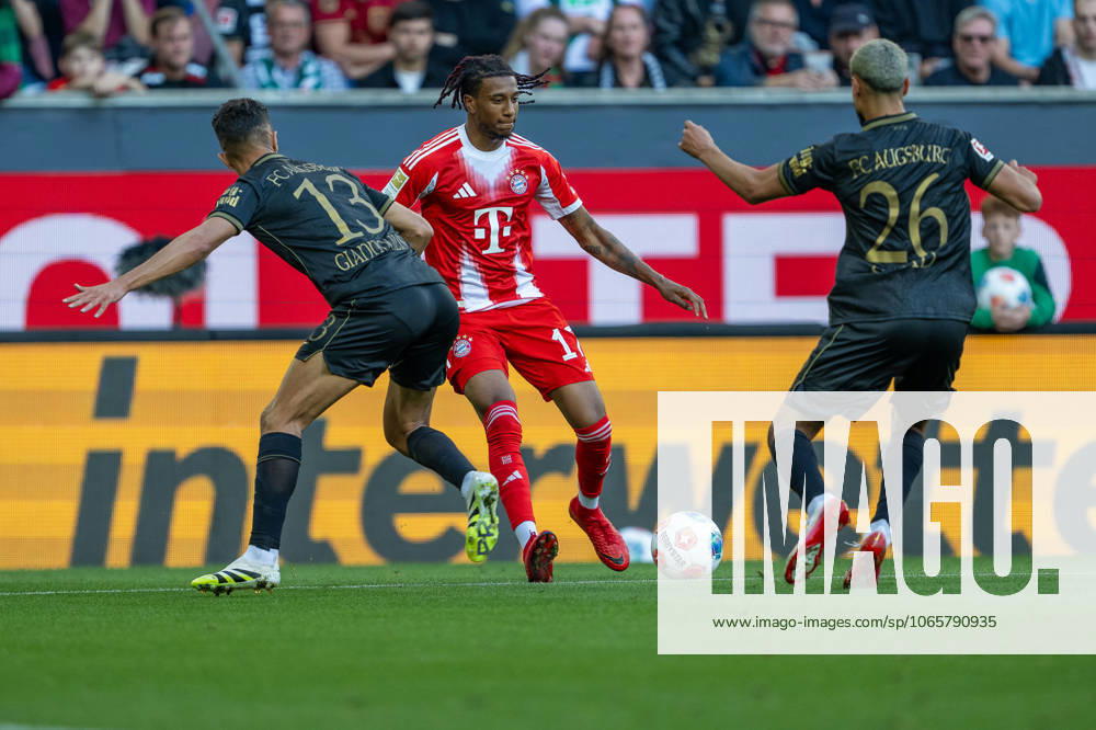 Michael Olise (FC Bayern Muenchen, 17), GER, FC Augsburg vs. FC Bayern Muenchen, Fussball, Bundesliga, 2. Spieltag, Spielzeit 2025 2026, 30.08.2025, DFL DFB REGULATIONS PROHIBIT ANY USE OF PHOTOGRAPHS AS IMAGE SEQUENCES AND OR QUASI-VIDEO, GER, FC Augsburg vs. FC Bayern Muenchen, Fussball, Bundesliga, 2. Spieltag, Spielzeit 2025 2026, 30.08.2025 Augsburg