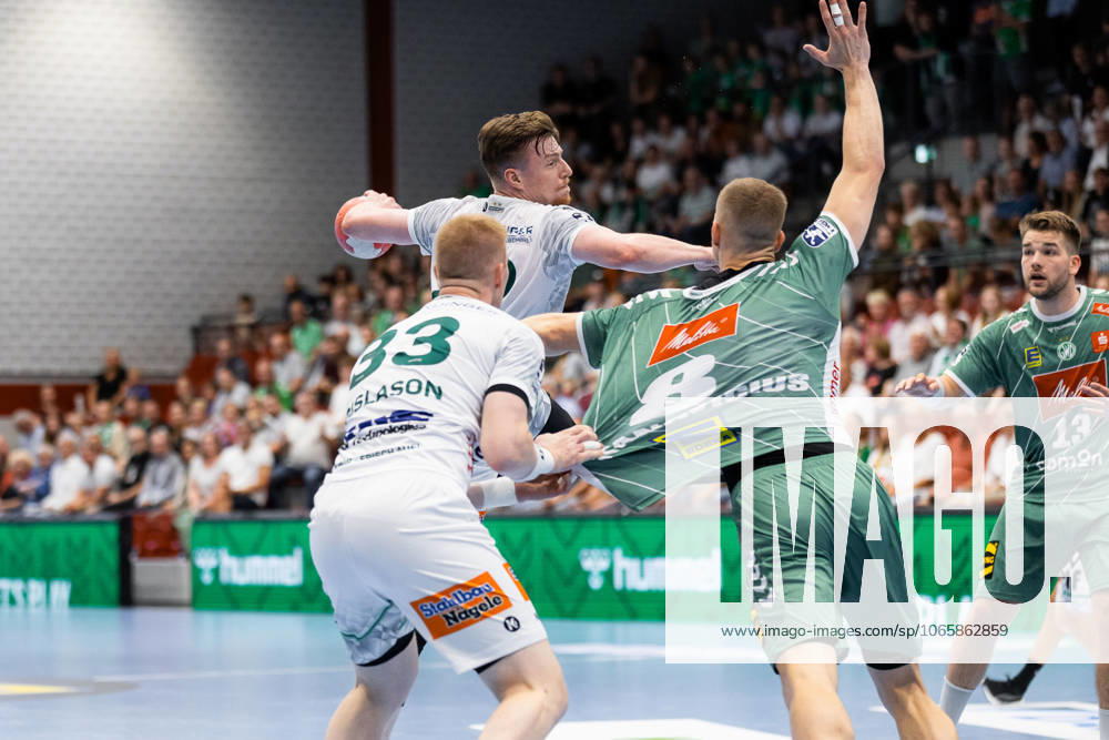 Erik PERSSON (FRISCH AUF! Goeppingen, 22) erzielt ein Tor, Aktion, Torwurf GWD Minden (GWD) vs. FRISCH AUF! Goeppingen (FAG), Handball, Maenner, Daikin Handball Bundesliga (HBL), 1. Spieltag, Spielzeit 2025 2026, 31.08.2025 GWD Minden (GWD) vs. FRISCH AUF! Goeppingen (FAG), Handball, Maenner, Daikin Handball Bundesliga (HBL), 1. Spieltag, Spielzeit 2025 2026, 31.08.2025 Luebbecke